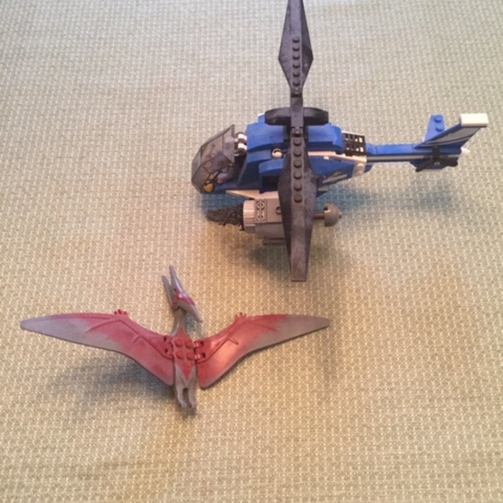 LEGO Jurassic World Pteranodon Capture #75915- RETIRED
